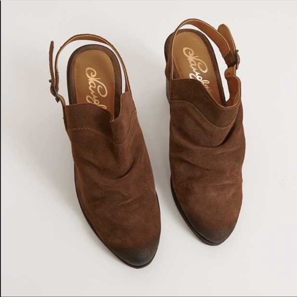 Tan Slouchy Vamp Genuine Leather Closed Toe Mule - Picture 3 of 5